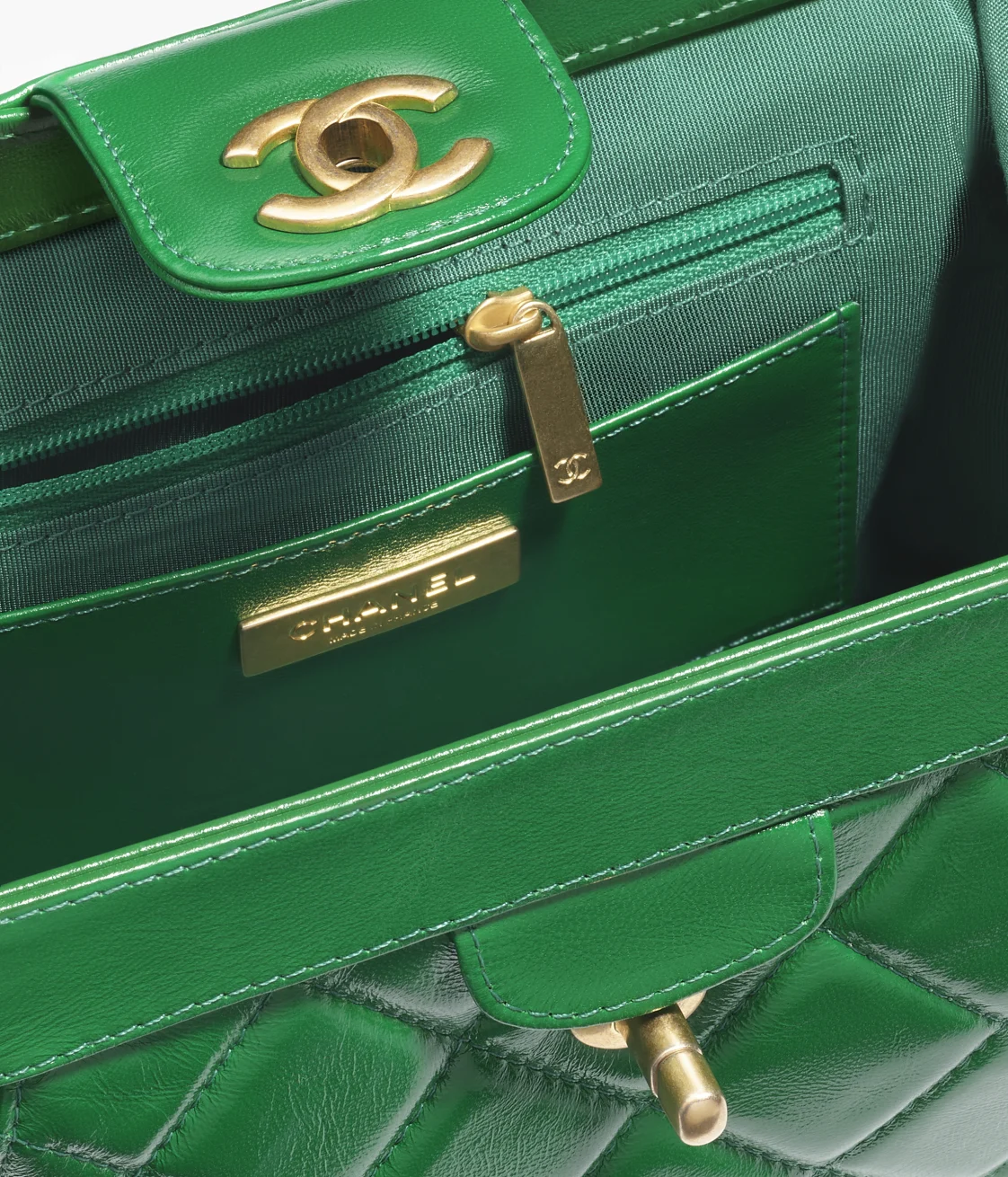 SMALL BAG WITH TOP HANDLE